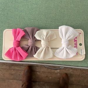 4 pieces bow accessories